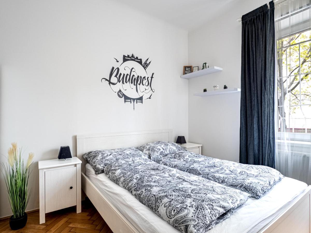Colors Apartment Budapest Exterior photo